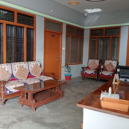 Harsh Home Stay Ayodhya エクステリア 写真
