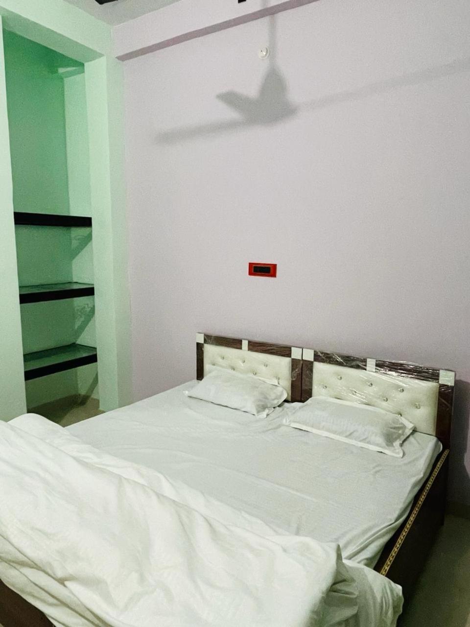 Harsh Home Stay Ayodhya エクステリア 写真