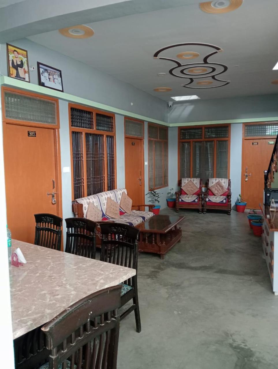 Harsh Home Stay Ayodhya エクステリア 写真