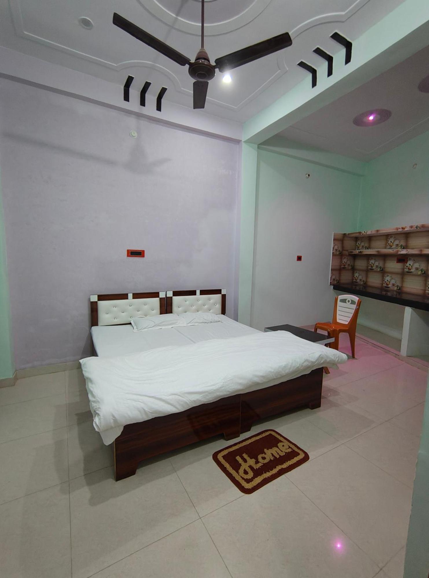 Harsh Home Stay Ayodhya 部屋 写真